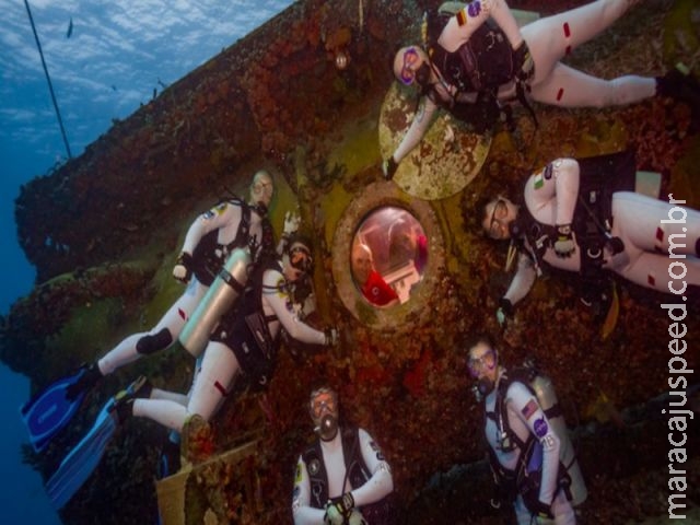 Astronautas estão vivendo sob a água para ter uma ideia de como é viver em Marte Astronautas estão vivendo sob a água para ter uma ideia de como é viver em Marte