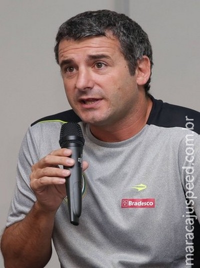 Técnico argentino do Brasil não liga para hermanos: Agora é natural Técnico argentino do Brasil não liga para hermanos: Agora é natural