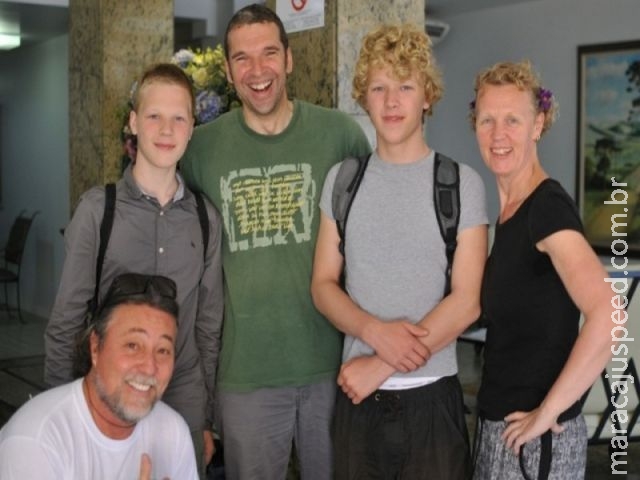 Casal da Holanda revive com os filhos emoção de viagem em 1998 ao Pantanal Casal da Holanda revive com os filhos emoção de viagem em 1998 ao Pantanal