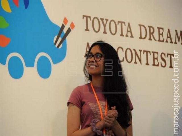 Jovem brasileira vence concurso de desenho da Toyota Jovem brasileira vence concurso de desenho da Toyota