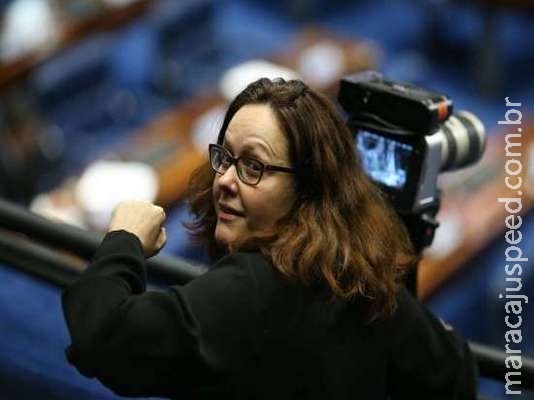 Três diretoras e suas câmeras " indiscretas " pelos corredores do Senado Três diretoras e suas câmeras " indiscretas " pelos corredores do Senado