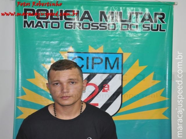 Polícia Militar de Maracaju prende autor após realizar dois roubos a mão armada Polícia Militar de Maracaju prende autor após realizar dois roubos a mão armada
