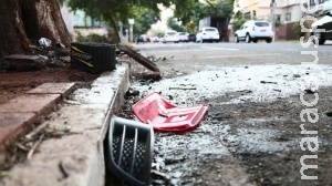 Homem se envolve em acidente e vai preso por porte ilegal de arma