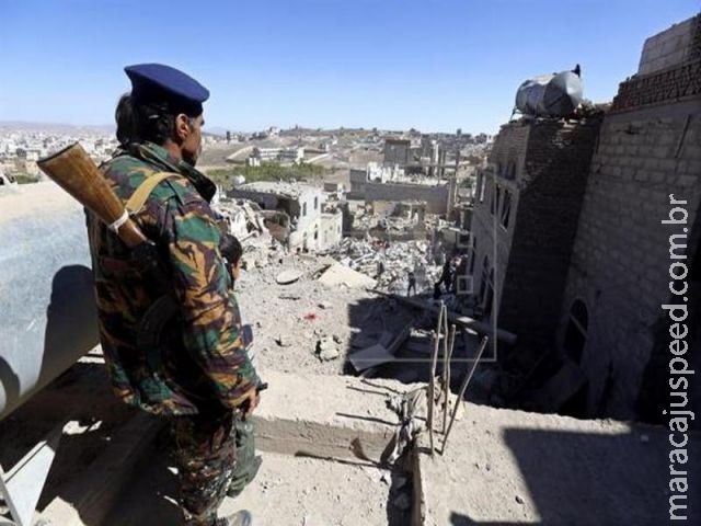 Bombardeio contra hospital da MSF no norte do Iêmen deixa ao menos 7 mortos Bombardeio contra hospital da MSF no norte do Iêmen deixa ao menos 7 mortos