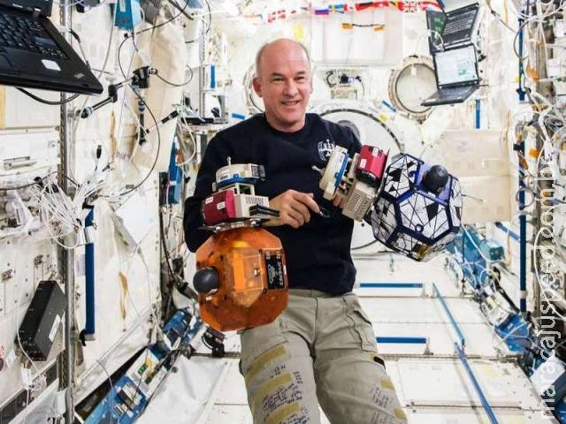 Astronauta americano quebra recorde de dias acumulados no espaço Astronauta americano quebra recorde de dias acumulados no espaço