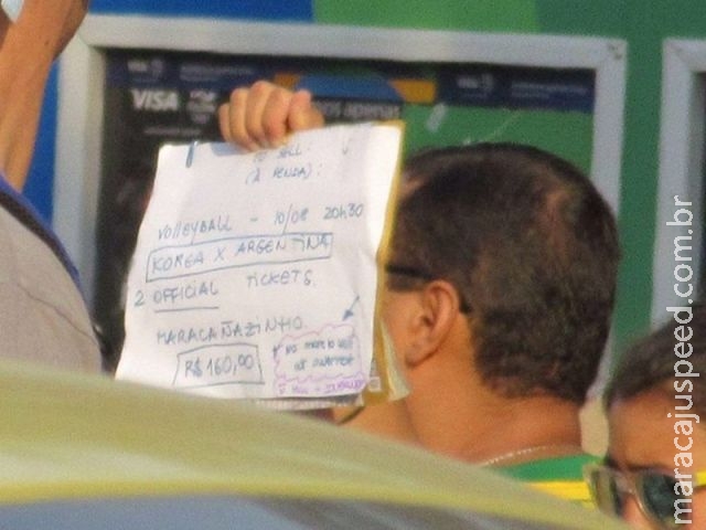 G1 flagra cambistas na porta de arena em Copacabana e do Parque Olímpico G1 flagra cambistas na porta de arena em Copacabana e do Parque Olímpico