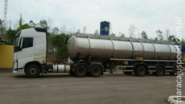 PRF apreende 45 mil litros de combustível para aviação