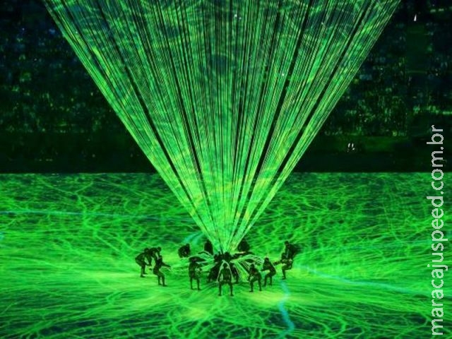 Show de luzes e mistura de ritmos dão o tom da abertura da Rio 2016 Show de luzes e mistura de ritmos dão o tom da abertura da Rio 2016