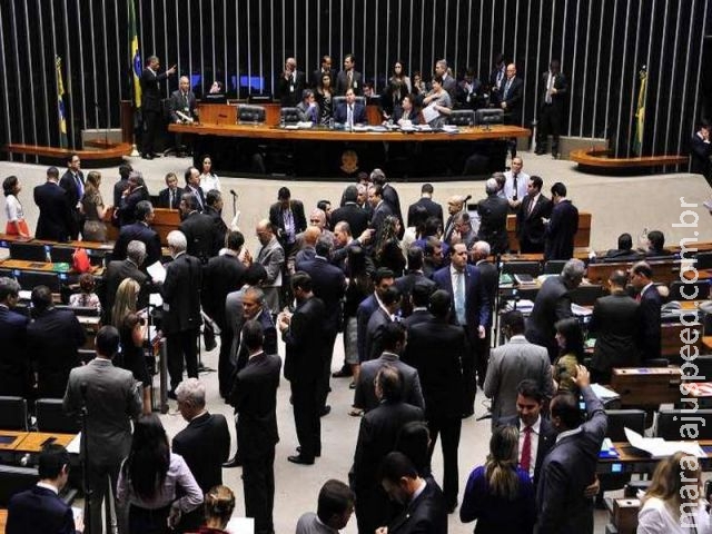 Deputados tiram superfolga 12 dias após voltar de recesso