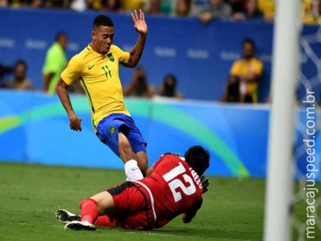 Gabriel Jesus se irrita e desassocia mau futebol de venda para o City Gabriel Jesus se irrita e desassocia mau futebol de venda para o City