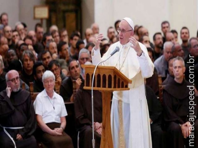 Papa Francisco faz visita surpresa a ex-prostitutas Papa Francisco faz visita surpresa a ex-prostitutas
