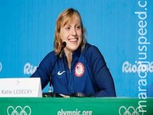 Nadadores dos EUA evitam críticas à Vila Olímpica e elogiam acomodações