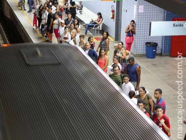 Trem do metrô do DF tem falha em freio e é recolhido para manutenção Trem do metrô do DF tem falha em freio e é recolhido para manutenção