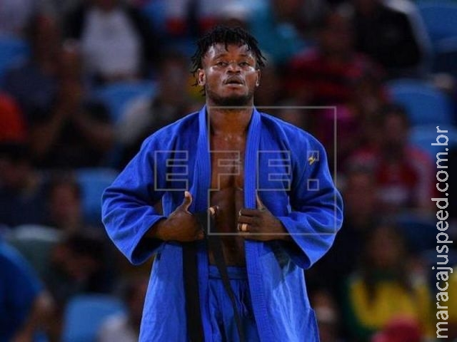 Ovacionado pela torcida, judoca refugiado agradece: Me sinto brasileiro Ovacionado pela torcida, judoca refugiado agradece: Me sinto brasileiro