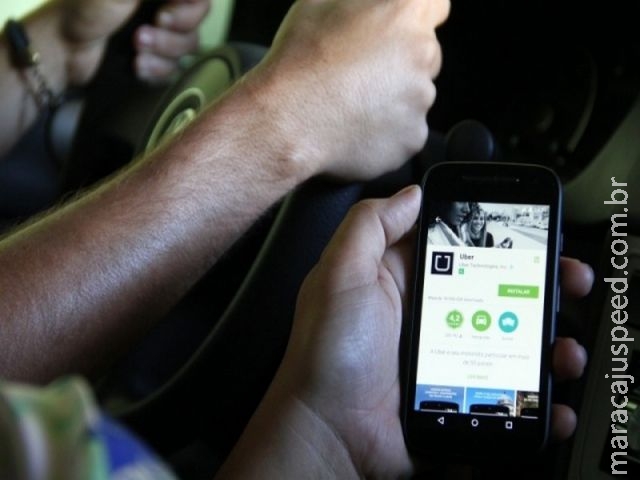 Sindicato dos Taxistas prepara ofensiva contra a vinda da Uber para a Capital Sindicato dos Taxistas prepara ofensiva contra a vinda da Uber para a Capital