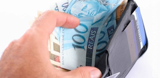 Mais de 1 milhão ainda não sacou abono salarial; prazo acaba amanhã Mais de 1 milhão ainda não sacou abono salarial; prazo acaba amanhã