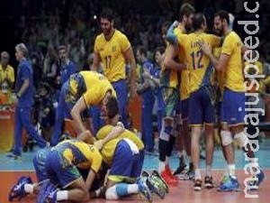 Brasil vence Rússia e garante vaga na final no vôlei masculino Brasil vence Rússia e garante vaga na final no vôlei masculino
