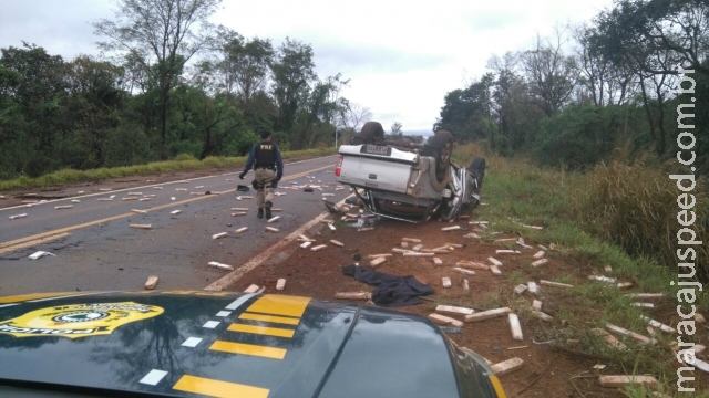 Condutor capota veículo após 22 km de perseguição