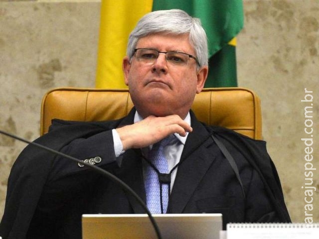 Janot se enrola ao explicar suspensão da delação de Léo Pinheiro Janot se enrola ao explicar suspensão da delação de Léo Pinheiro