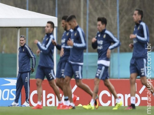Retranqueiro, que nada! Bauza quer manter estilo ofensivo da Argentina Retranqueiro, que nada! Bauza quer manter estilo ofensivo da Argentina