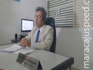 Denúncia de crianças vendendo drogas leva polícia a " mães do tráfico " Denúncia de crianças vendendo drogas leva polícia a " mães do tráfico "