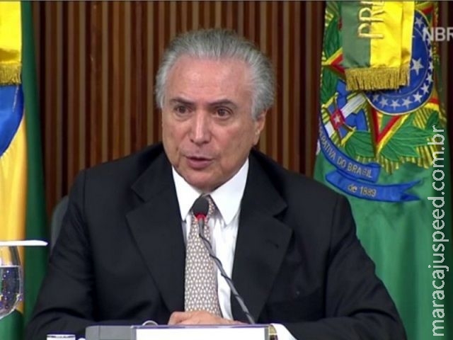 Temer reúne ministros e diz que limite público de gastos é prioridade Temer reúne ministros e diz que limite público de gastos é prioridade