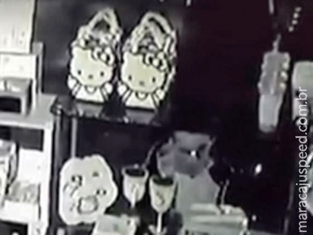 Polícia da Califórnia procura " bandido da Hello Kitty " Polícia da Califórnia procura " bandido da Hello Kitty "