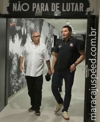 Corinthians promete dois reforços de peso para 2017; ataque é prioridade Corinthians promete dois reforços de peso para 2017; ataque é prioridade