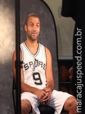 Com reforço de Pau Gasol, Spurs iniciam vida sem Duncan: "Estranho" Com reforço de Pau Gasol, Spurs iniciam vida sem Duncan: "Estranho"