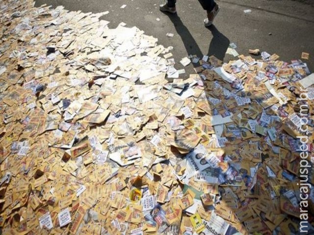 Crise e escândalos levam desânimo e descrença a eleição municipal, diz especialista Crise e escândalos levam desânimo e descrença a eleição municipal, diz especialista