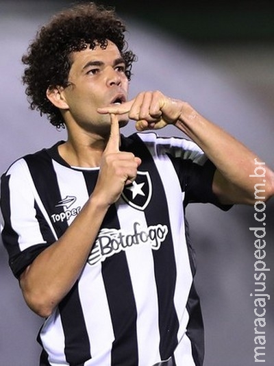 Multa de R$ 15 mi tranquiliza Botafogo em relação a assédio sobre Camilo Multa de R$ 15 mi tranquiliza Botafogo em relação a assédio sobre Camilo