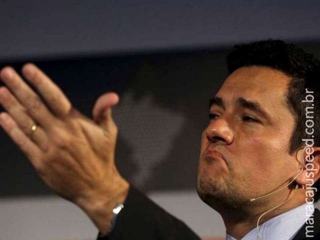 Tribunal protege Moro após pedido de afastamento Tribunal protege Moro após pedido de afastamento