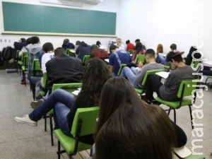 Escolas estaduais superam meta da educação, enquanto Capital patina