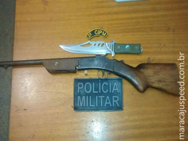 Polícia Militar de Maracaju prende dois homens por posse ilegal de arma de fogo no Distrito de Vista Alegre