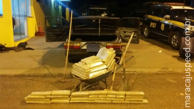 PRF apreende 100 quilos de droga em assoalho de carro