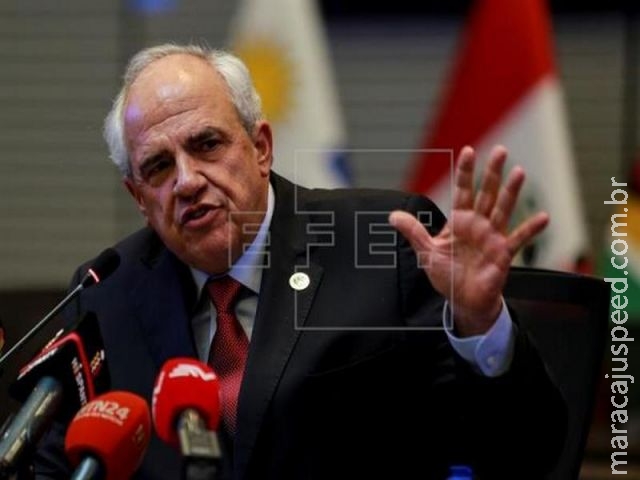 Unasul consulta chanceleres para possível reunião sobre cassação de Dilma Unasul consulta chanceleres para possível reunião sobre cassação de Dilma