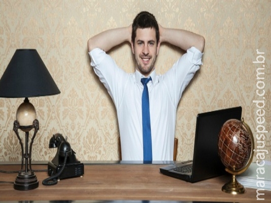 As 6 confusões que os profissionais NÃO podem cometer na empresa As 6 confusões que os profissionais NÃO podem cometer na empresa