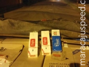 PM apreende duas carretas com 2 mil caixas de cigarros contrabandeados