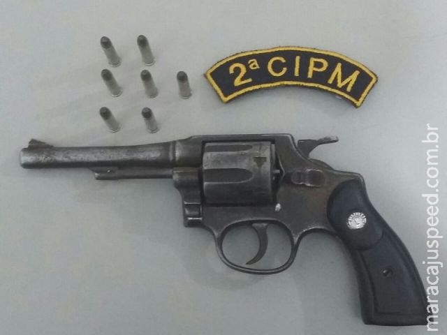 Maracaju: Homens são presos por porte ilegal de arma de fogo pela PM Maracaju: Homens são presos por porte ilegal de arma de fogo pela PM