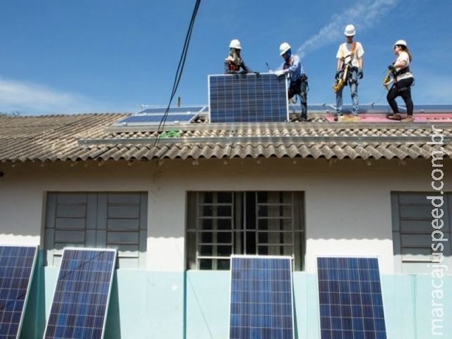 Uso de energia renovável poderá ser obrigatório em construções com recursos públicos Uso de energia renovável poderá ser obrigatório em construções com recursos públicos
