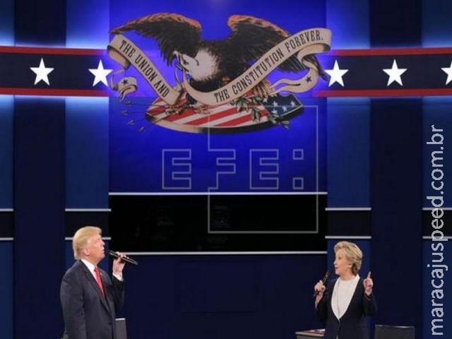 Nova pesquisa mostra empate técnico entre Hillary e Trump na Flórida Nova pesquisa mostra empate técnico entre Hillary e Trump na Flórida