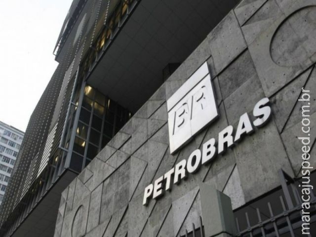 Petrobras reduz preço da gasolina e do diesel pela 1ª vez desde 2009