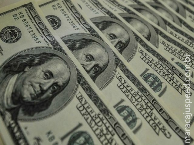 Estrangeiros investem US$ 5,2 bilhões no Brasil em setembro Estrangeiros investem US$ 5,2 bilhões no Brasil em setembro