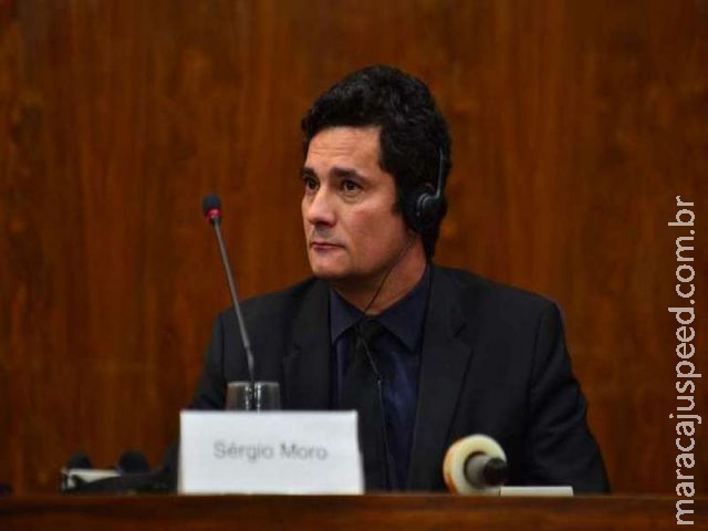 Promotores criticam Moro por caso do tríplex de Lula Promotores criticam Moro por caso do tríplex de Lula