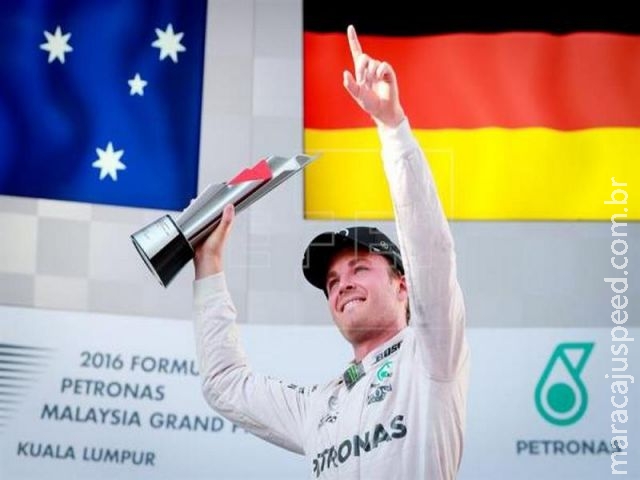 Rosberg busca vitória inédita no Japão para se manter rumo ao título Rosberg busca vitória inédita no Japão para se manter rumo ao título