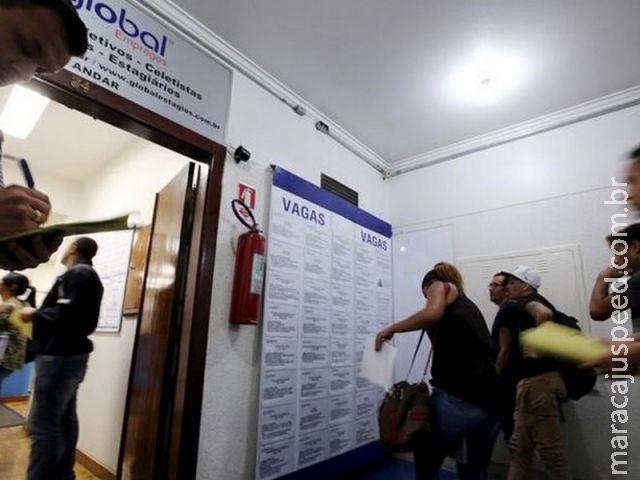 Desemprego fica em 11,8% no 3º trimestre, indica Pnad do IBGE Desemprego fica em 11,8% no 3º trimestre, indica Pnad do IBGE