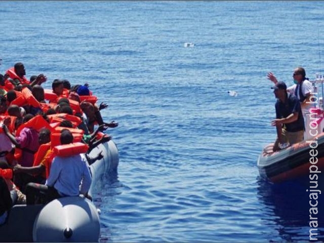 Em dois dias, Itália salva quase 11 mil imigrantes no mar Em dois dias, Itália salva quase 11 mil imigrantes no mar