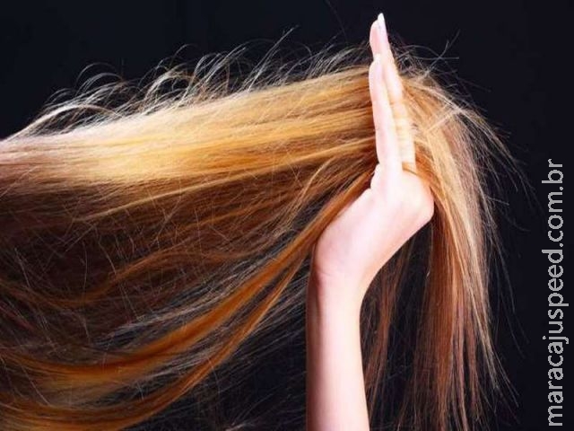 Síndrome de Rapunzel: americana tem bola de cabelo de 15 cm retirada do estômago Síndrome de Rapunzel: americana tem bola de cabelo de 15 cm retirada do estômago