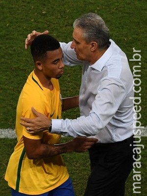 Tite festeja início arrasador e admite surpresa: Tite festeja início arrasador e admite surpresa: