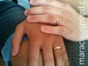 Casamento gay cresce 5 vezes mais que entre homem e mulher, diz IBGE Casamento gay cresce 5 vezes mais que entre homem e mulher, diz IBGE
